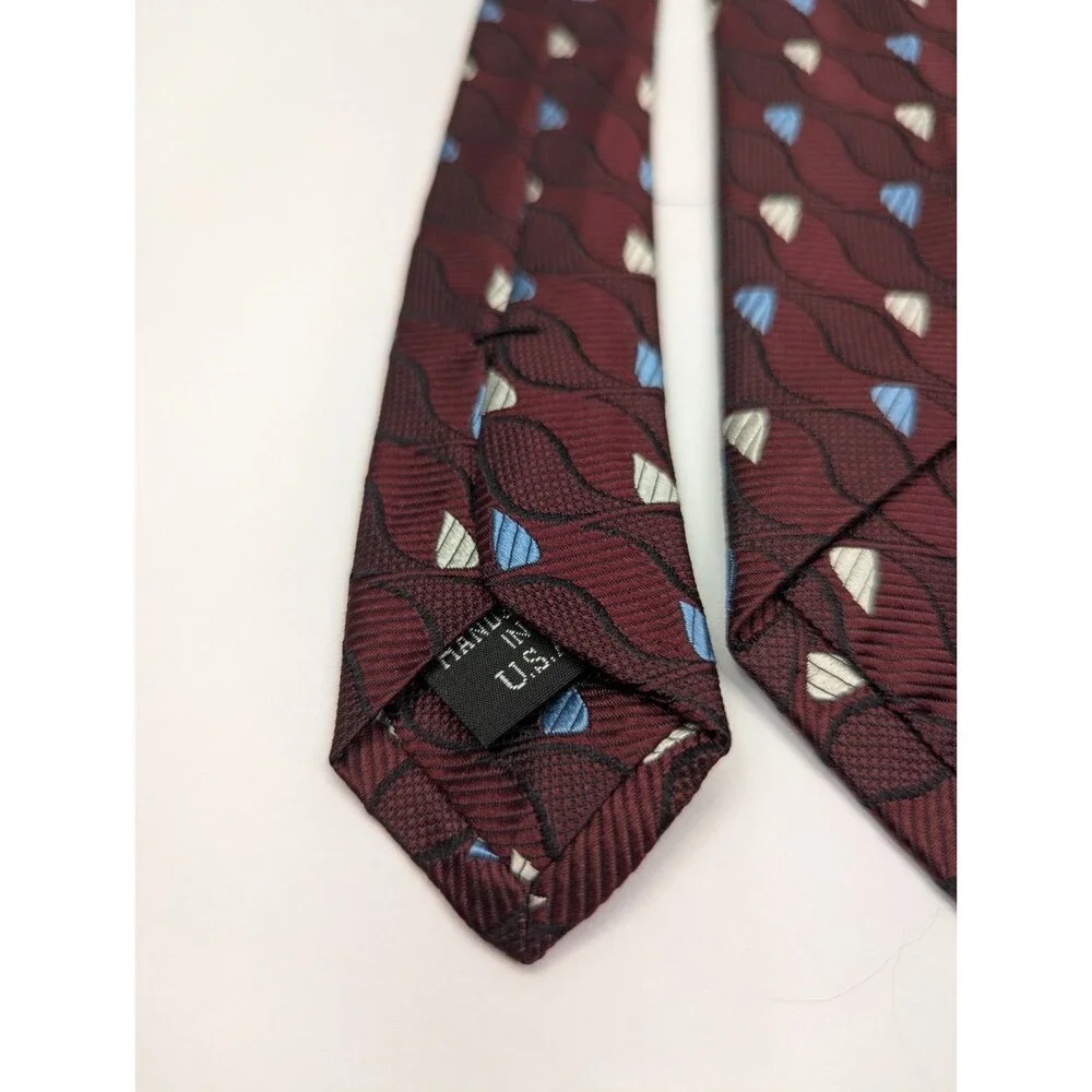 Jacobs & Roberts Wavy Maroon/Blue Silk‎ Pointed Classic Necktie Tie